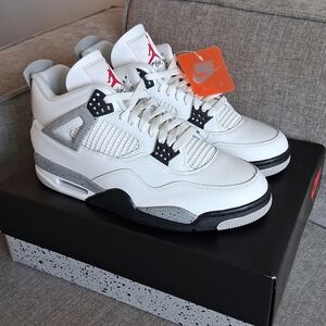 Nike Men's White and Gray Sneakers